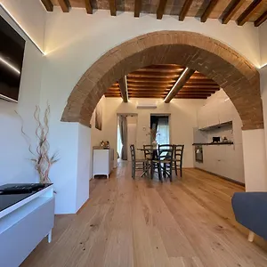 casa-di-elena.it-tuscanyhotel.com/