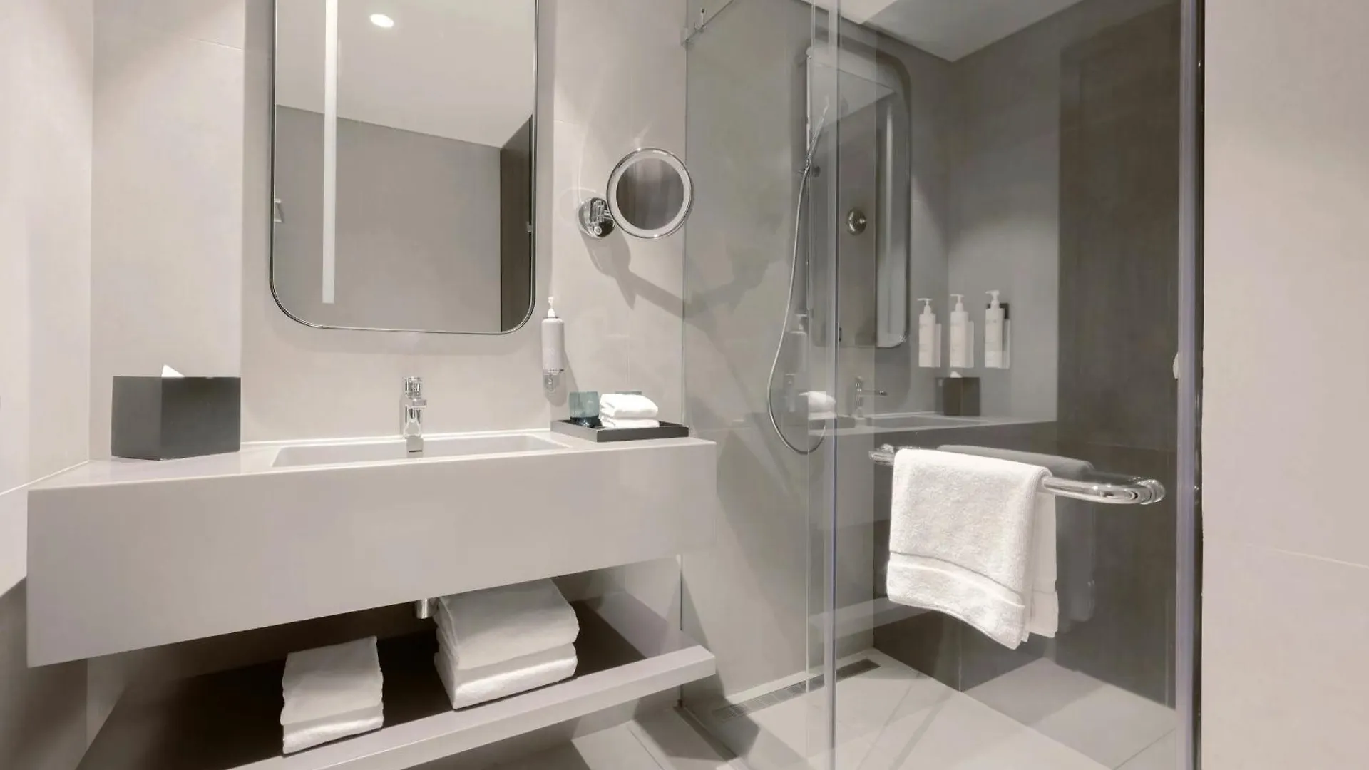 Courtyard By Marriott World Trade Centre, Dubai Hotel